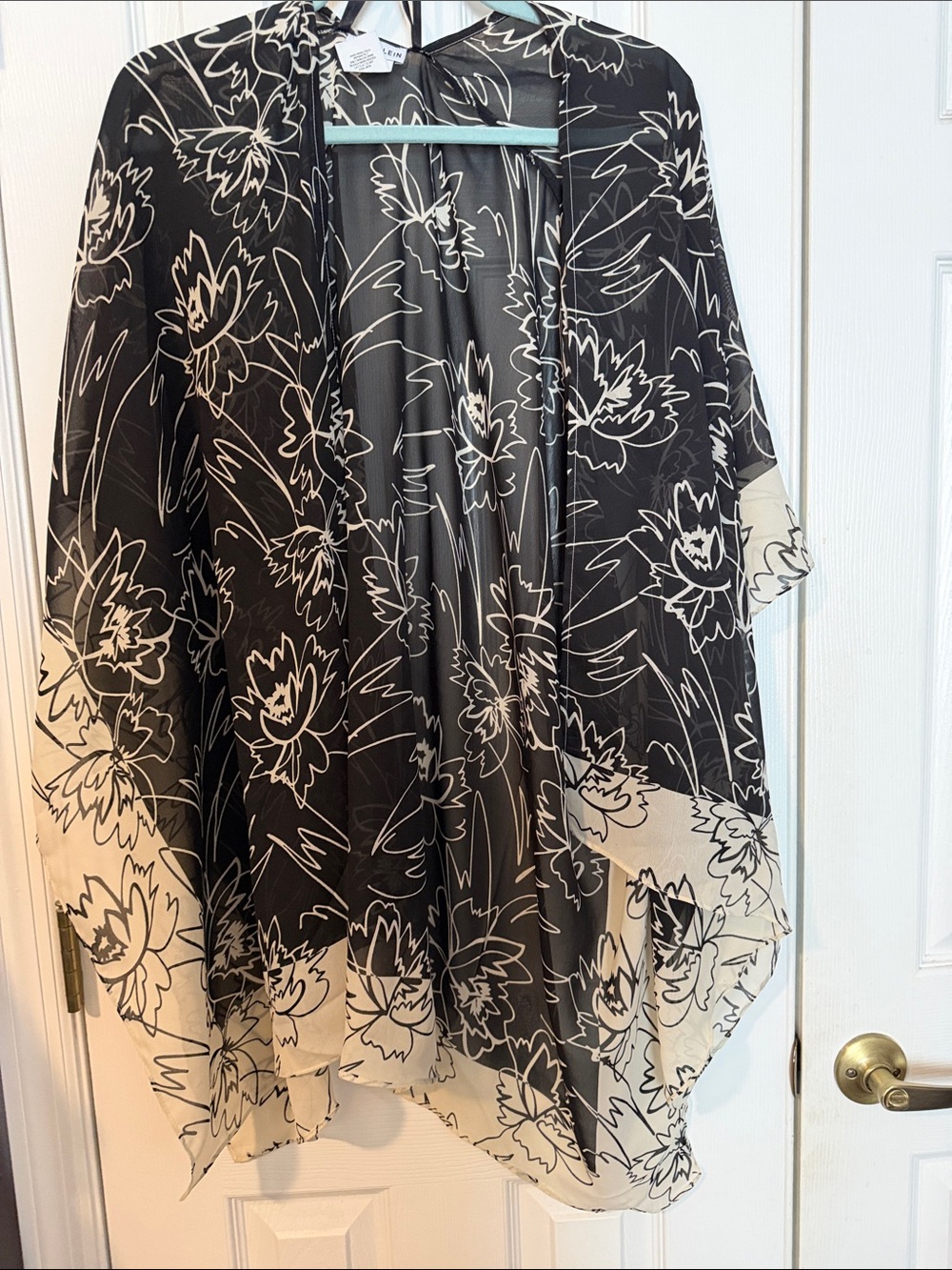 Anne Klein Black and Cream Floral kimono